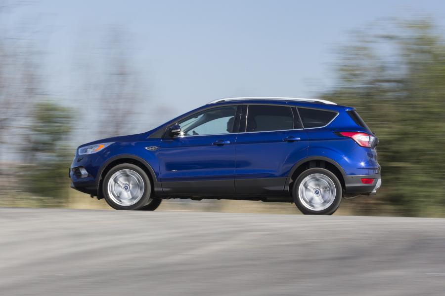 Ford Escape Titanium 2016 года  (AU) (фото 37 из 40)